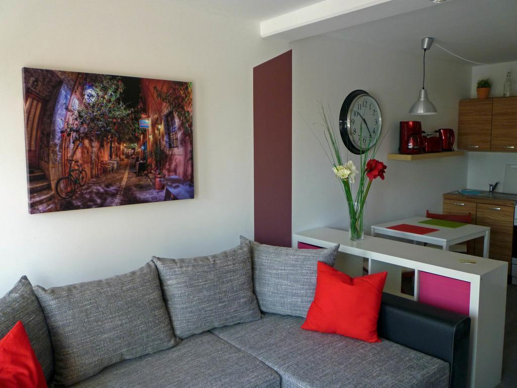 Apartment Und Ferienhaeuser Gohr Stralsund