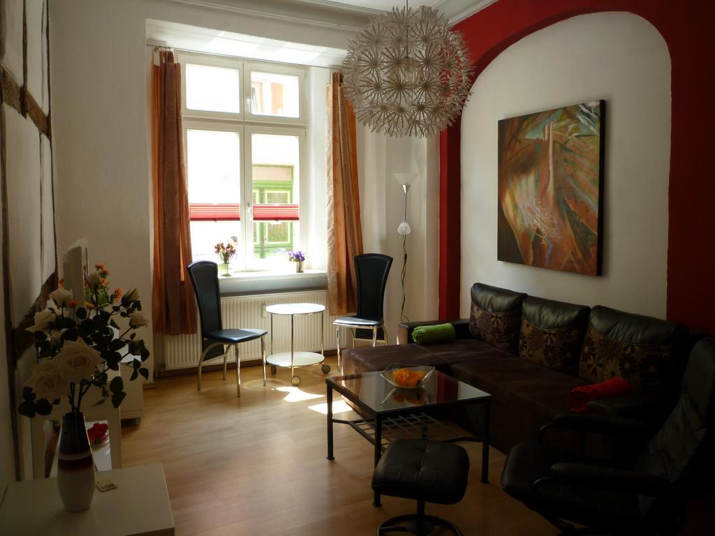 Apartment Und Ferienhaeuser Gohr Stralsund